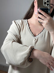 Bluse med kontrast syninger - Brystmål 140cm by Krone 1