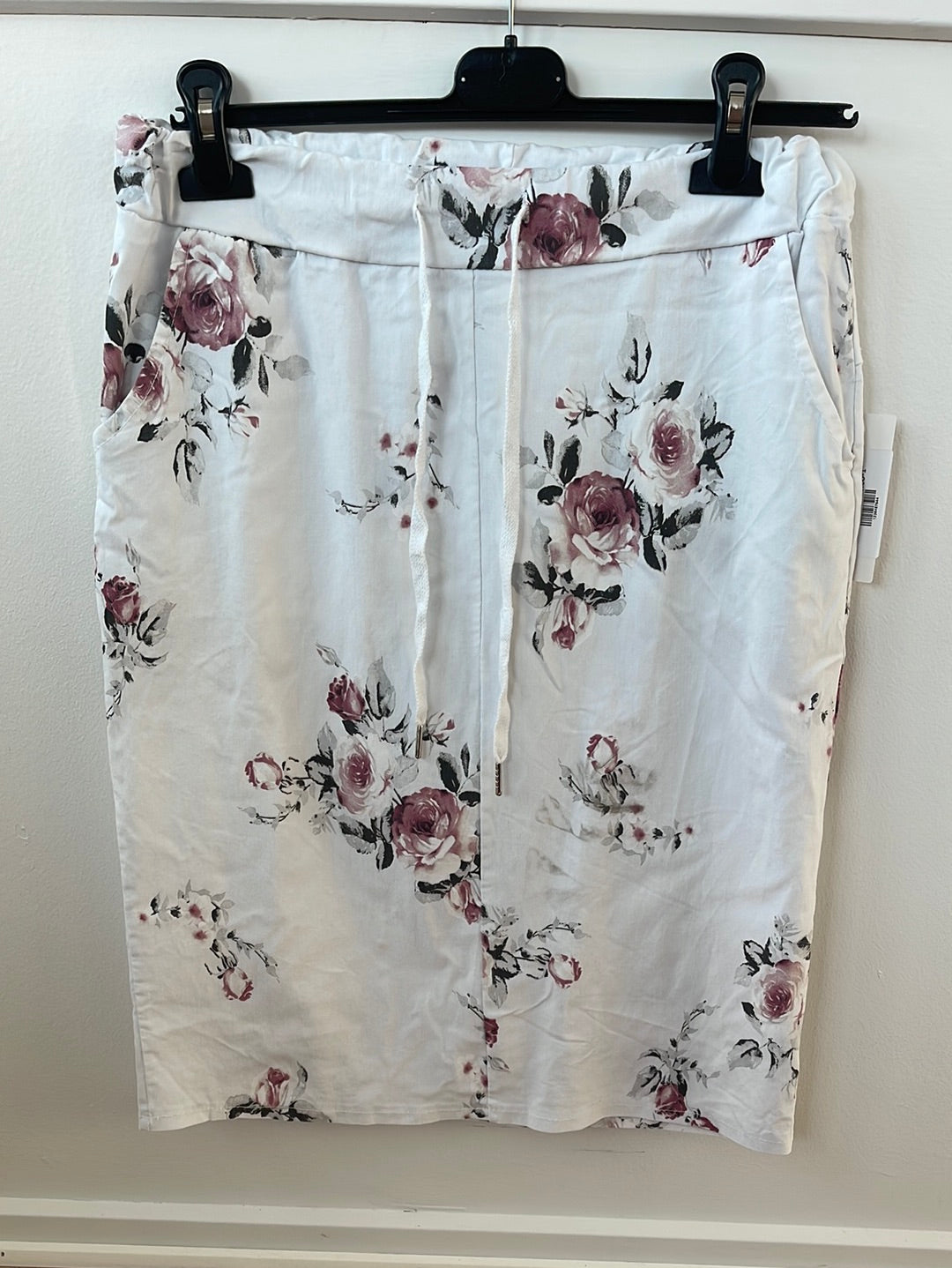 Blomstret mirakelnederdel by Krone 1