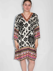 Mønstret tunika med broderi - Brystmål 120cm - Viskose by Krone 1