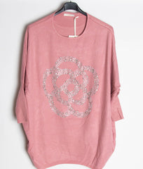 Strikbluse med bling blomst - Brystmål 130cm - Ingen returret - ITNOV24 by Krone 1