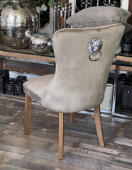 Spisestole med løve træben taupe by Krone 1