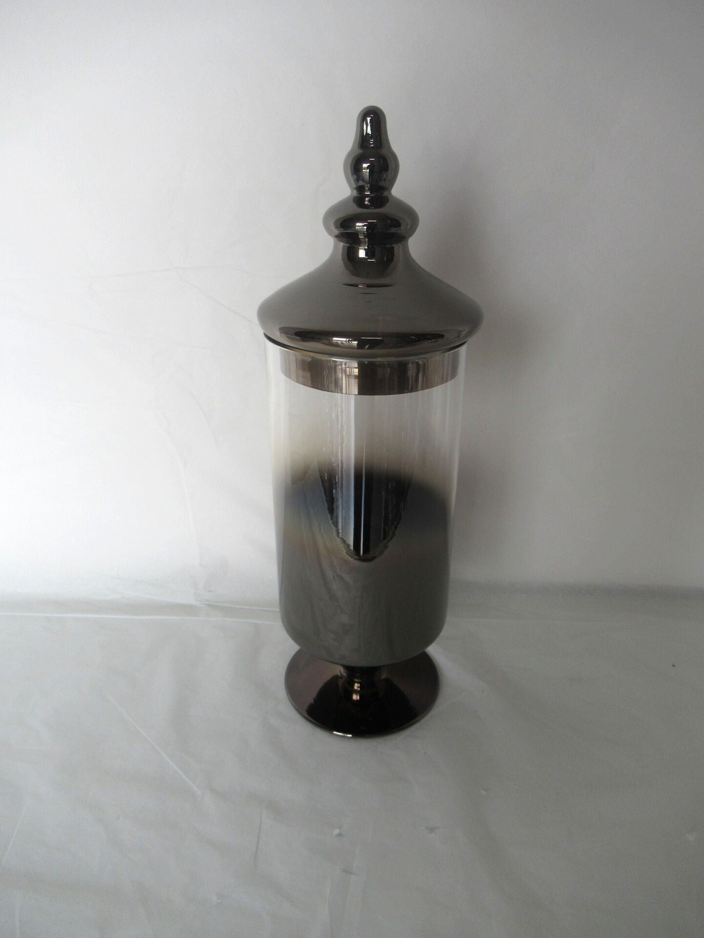 GI.-Can o.Foot 35 cm Glasbeholder med fod i smoke finish by Cormulder