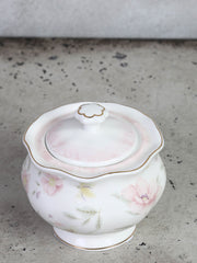 Sukkerskål med blomstermotiv og guld kant by C&E