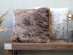 Pude i imiteret skind, 50x50 cm antique chokolade