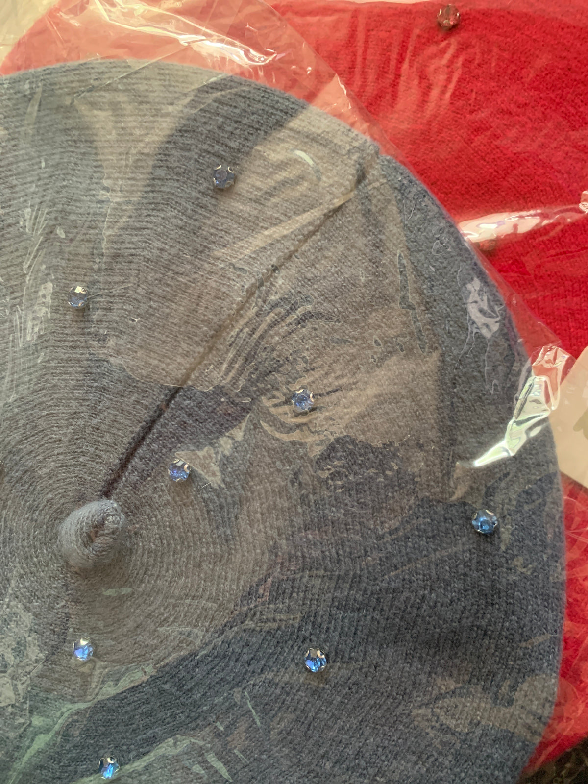 Strik baret med bling.