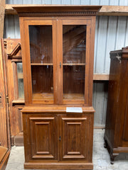 Vitrine skab