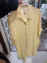 Skjorte med striber by D-Style