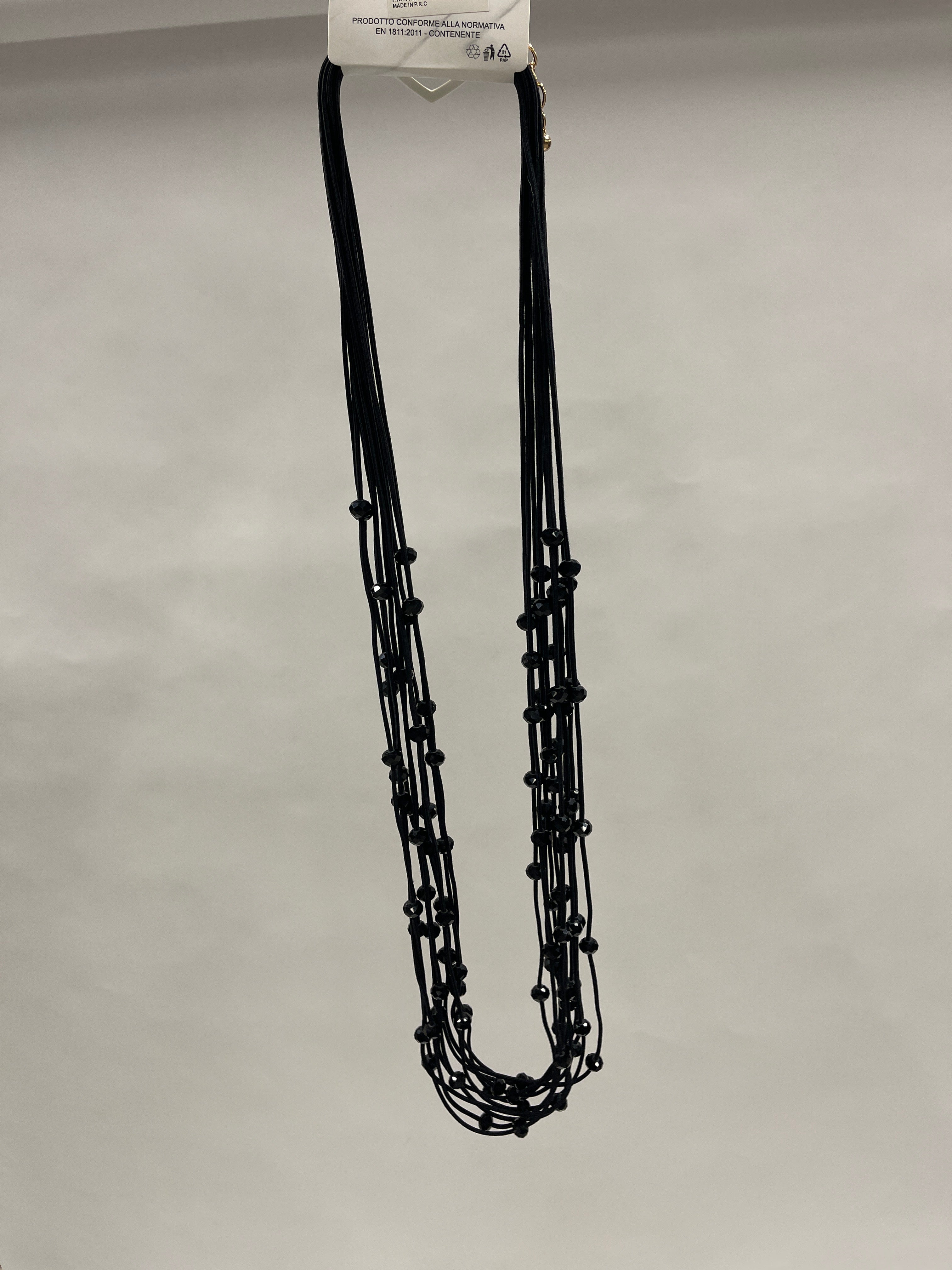 Glitrende perlehalskæde