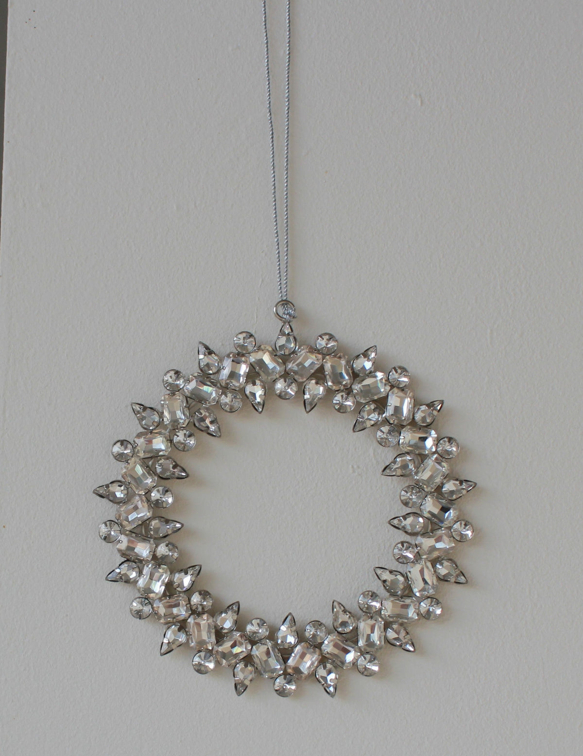 Diamant-Ring-Ornament 16cm sølv by Access Fashion