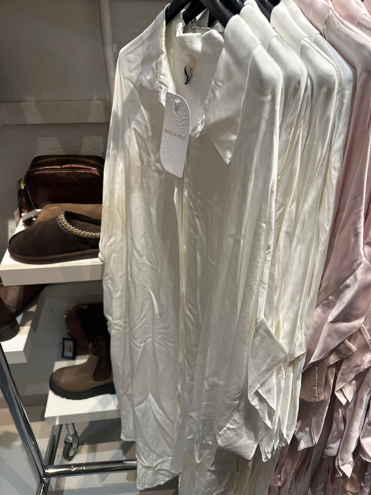 Oversize satin skjorte