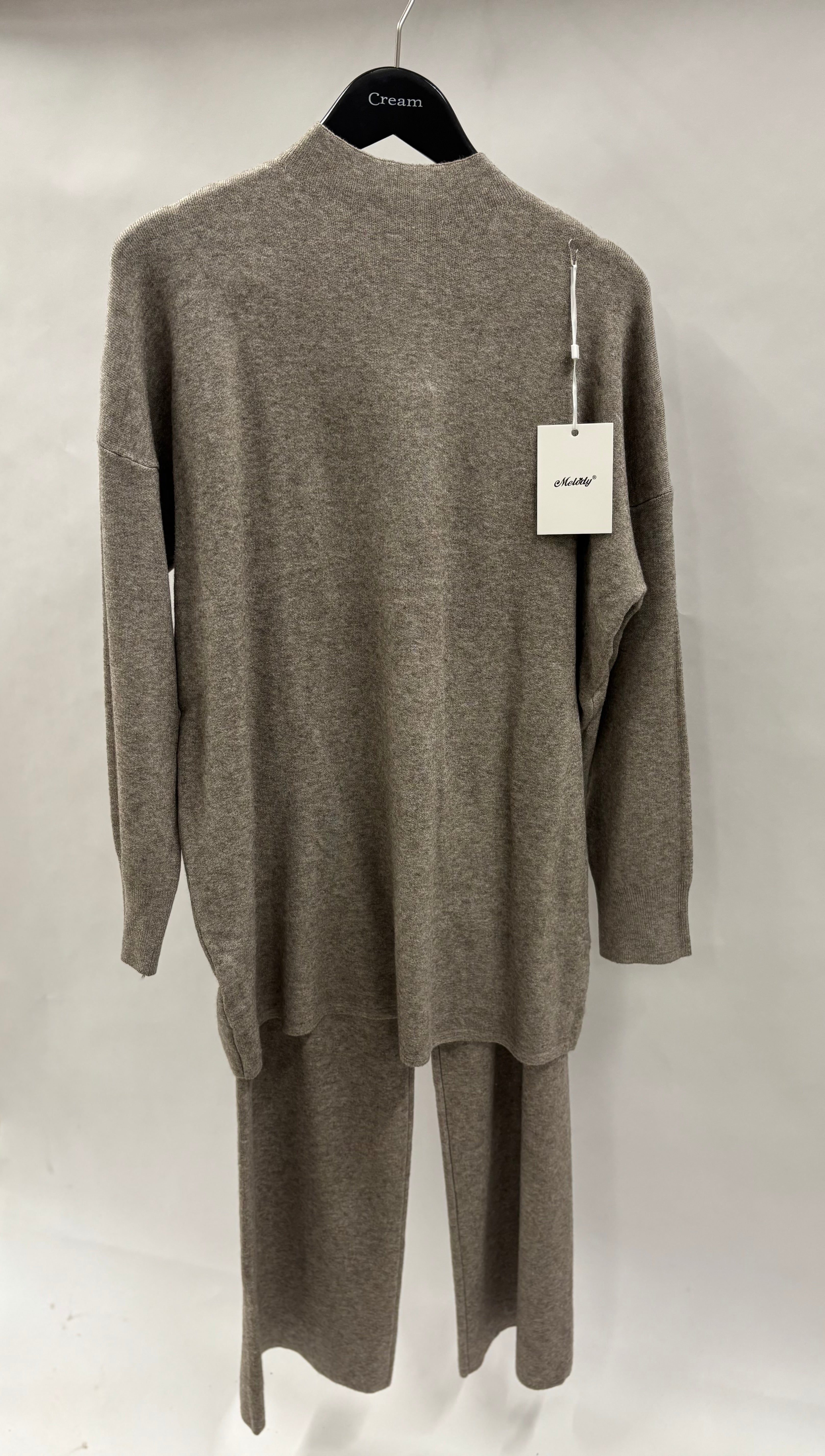 Striksæt, Ensfarvede - Brystmål 120cm