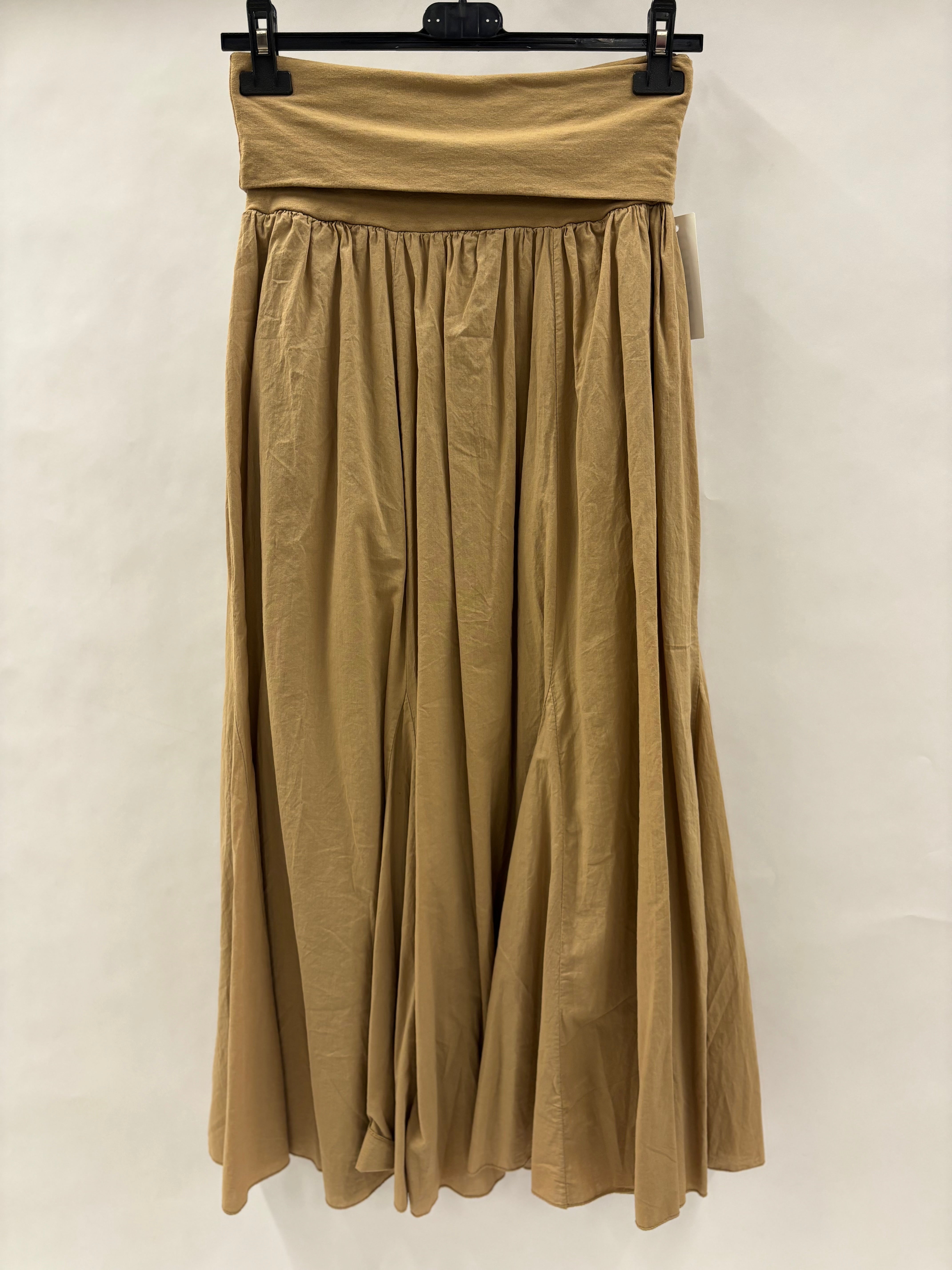 Lang Ensfarvet Nederdel med Høj Talje