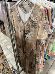 A-shape kjole med vintage print - Brystmål 130cm - Preorder
