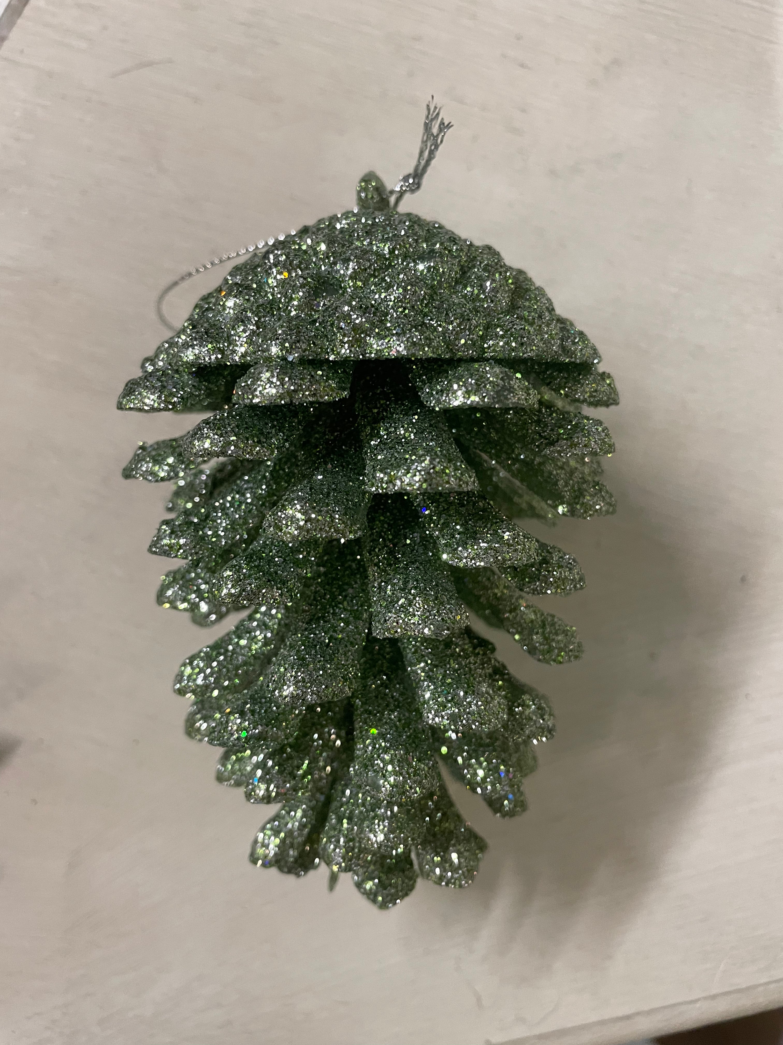 Fyrrekogle glitter lysegrøn 12,5cm x 7,5cm