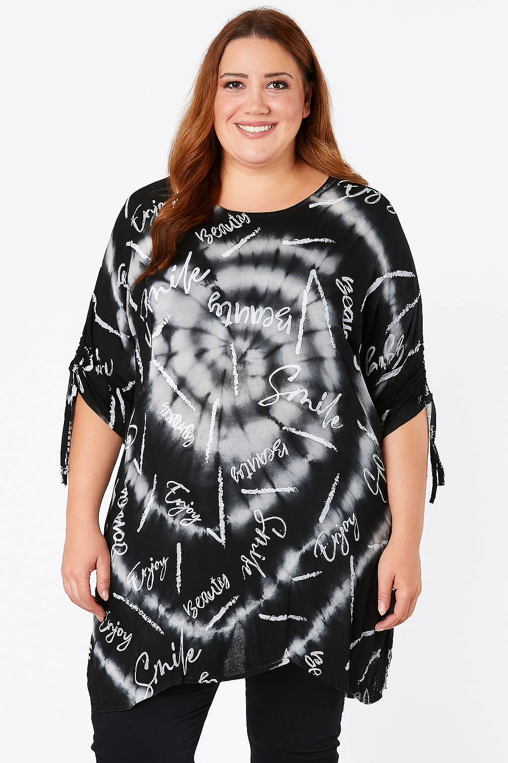 T-shirt med batik og tekst - ITJULI25