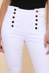 Hvide jeans med guld knappe front