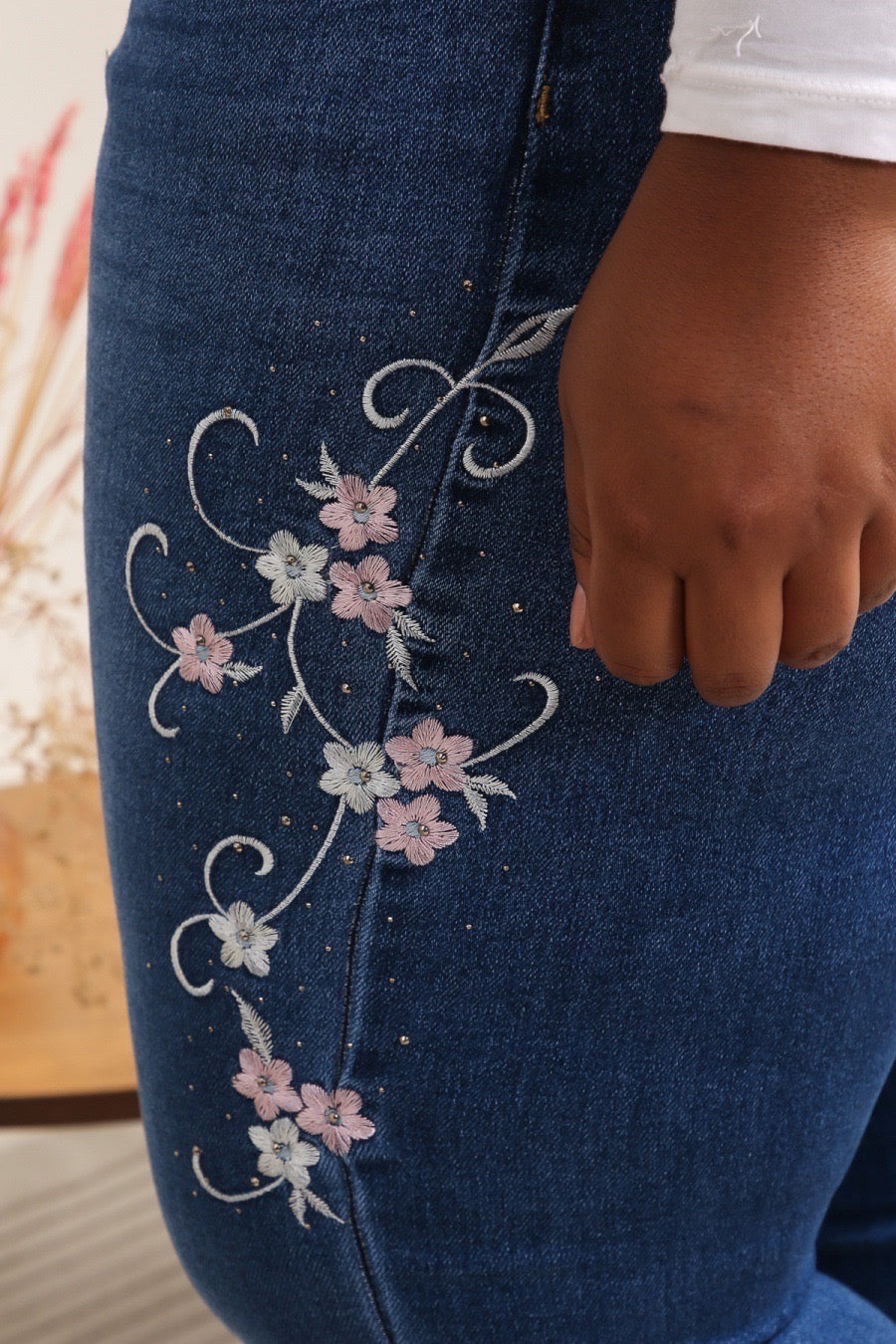 Jeans med broderi blomst plus size by G-Smack