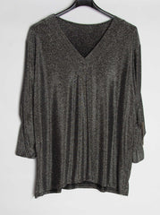 Glitter bluse med v-udskæring - Brystmål 140cm - Ingen returret - ITNOV24