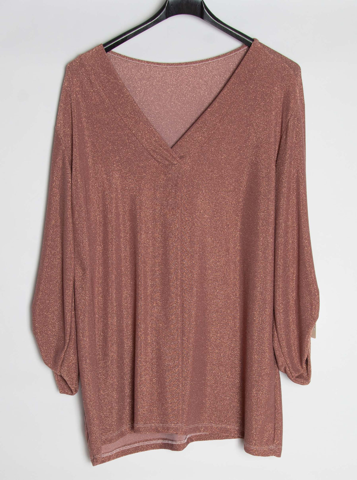 Glitter bluse med v-udskæring - Brystmål 140cm - Ingen returret - ITNOV24