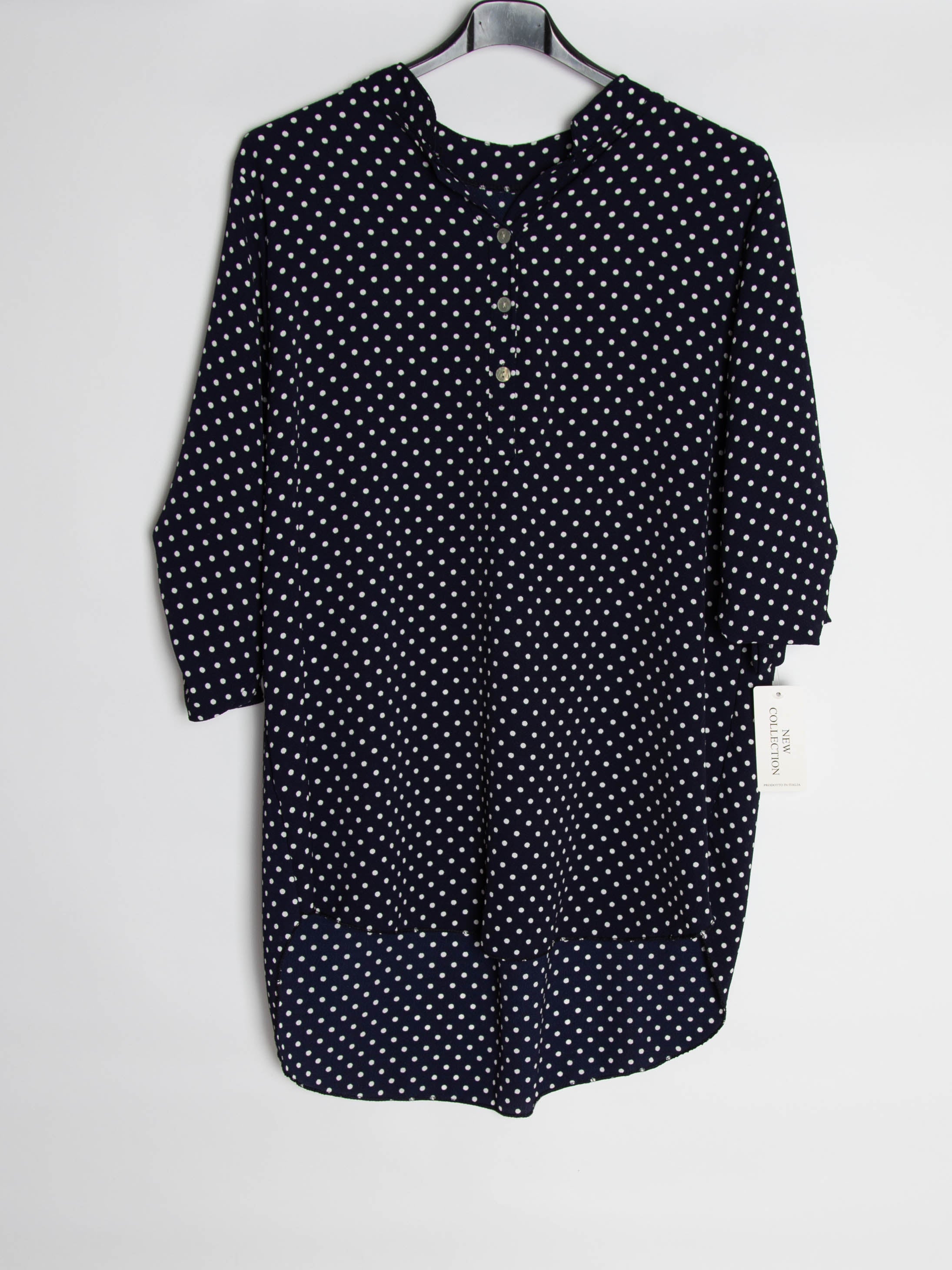 Bluse m. Kort lang effekt - Brystmål 130cm - Ingen returret - ITNOV24