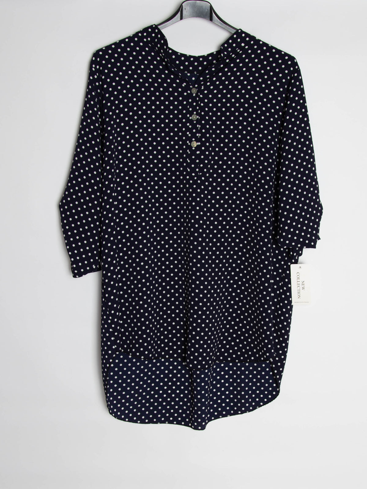 Bluse m. Kort lang effekt - Brystmål 130cm - Ingen returret - ITNOV24