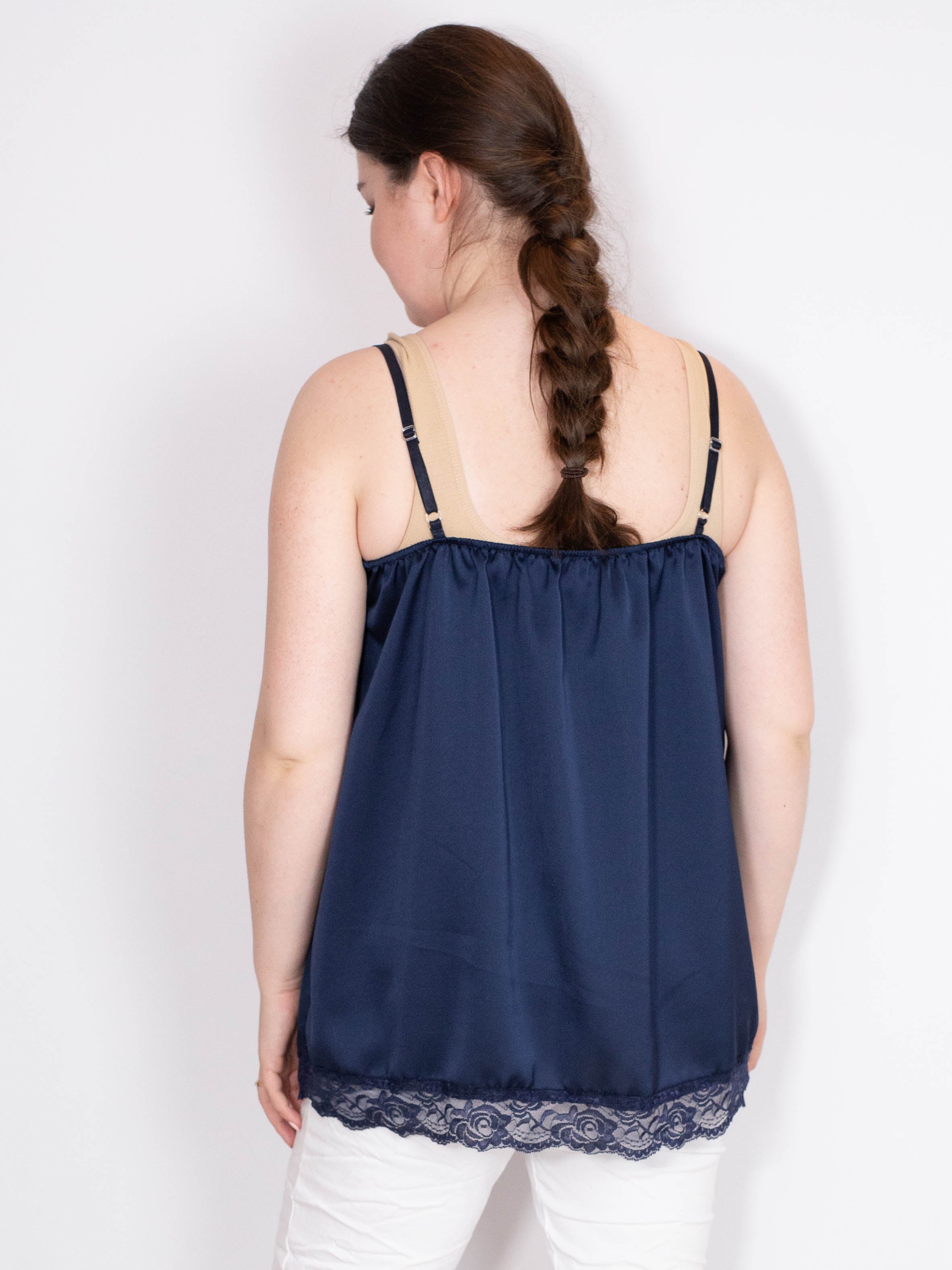 Satin top med blonde