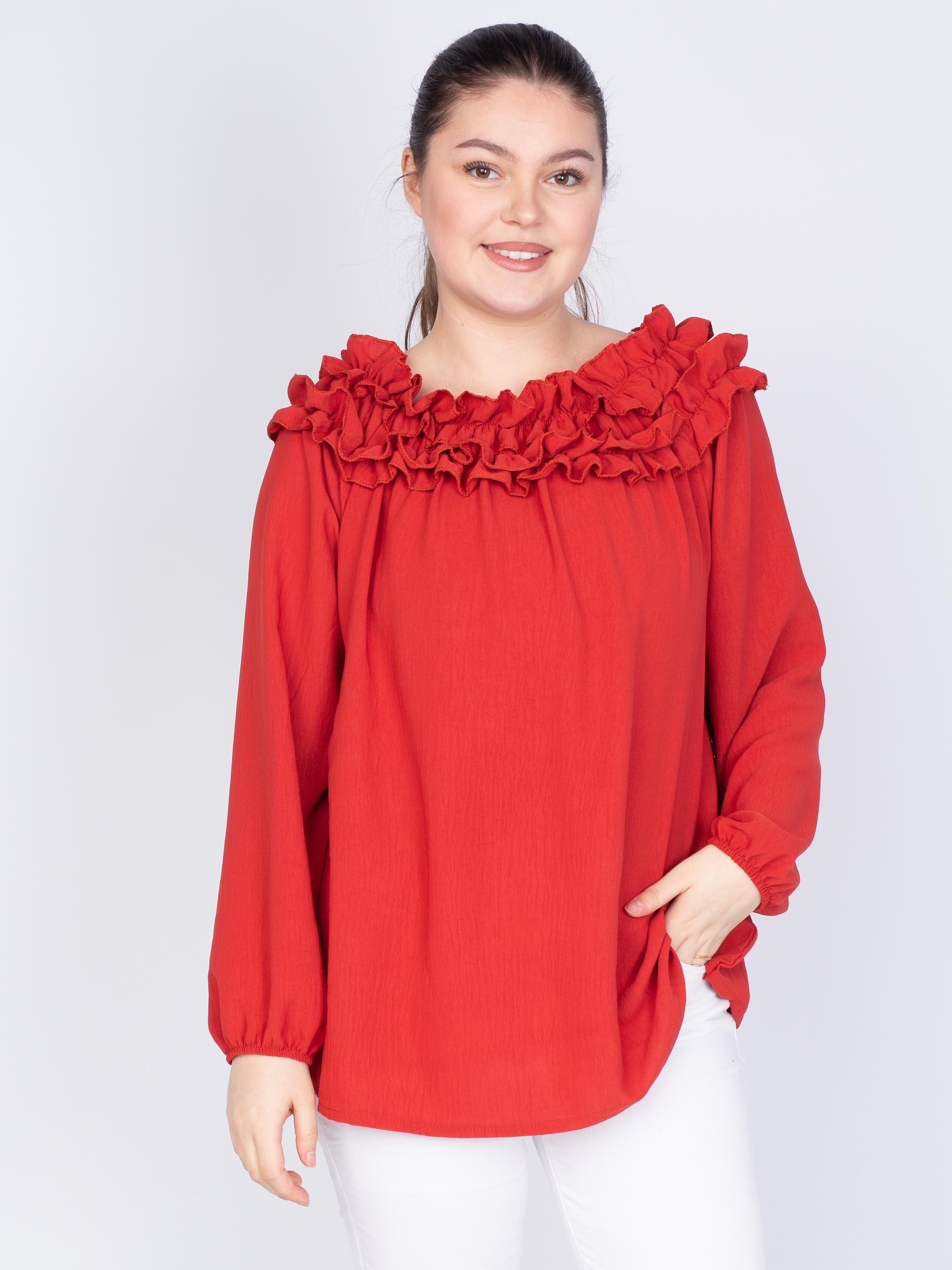 Bluse med flæsekant - Brystmål 130cm