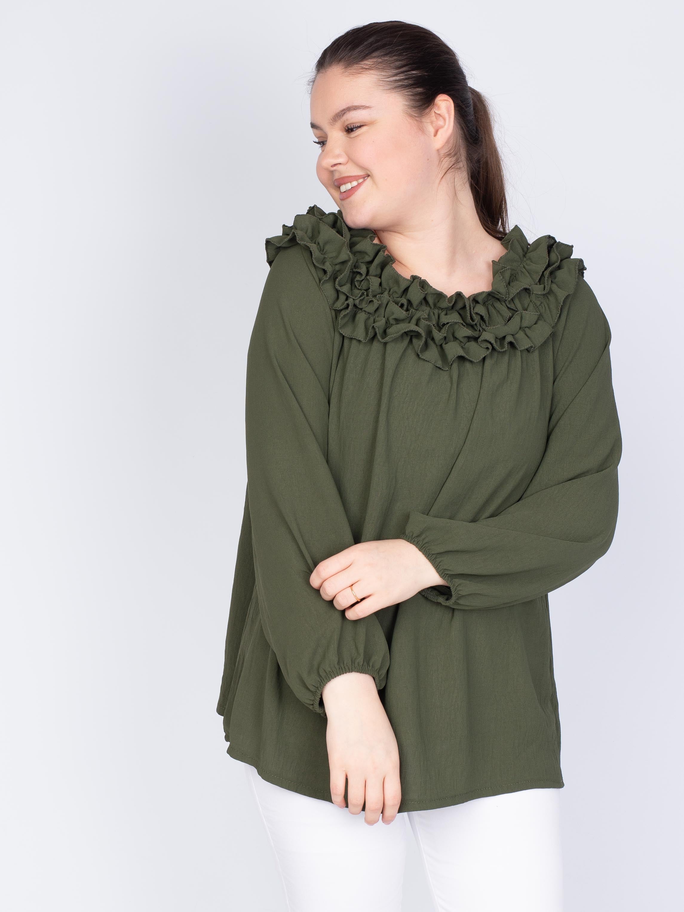 Bluse med flæsekant - Brystmål 130cm