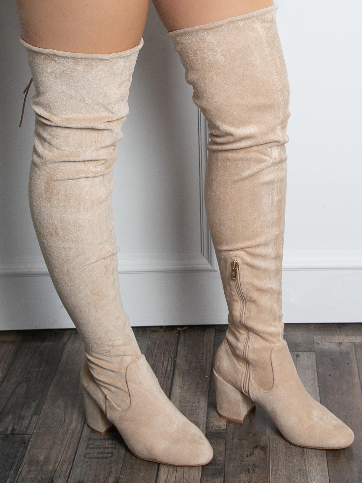 Over the knee støvler imiteret ruskind beige