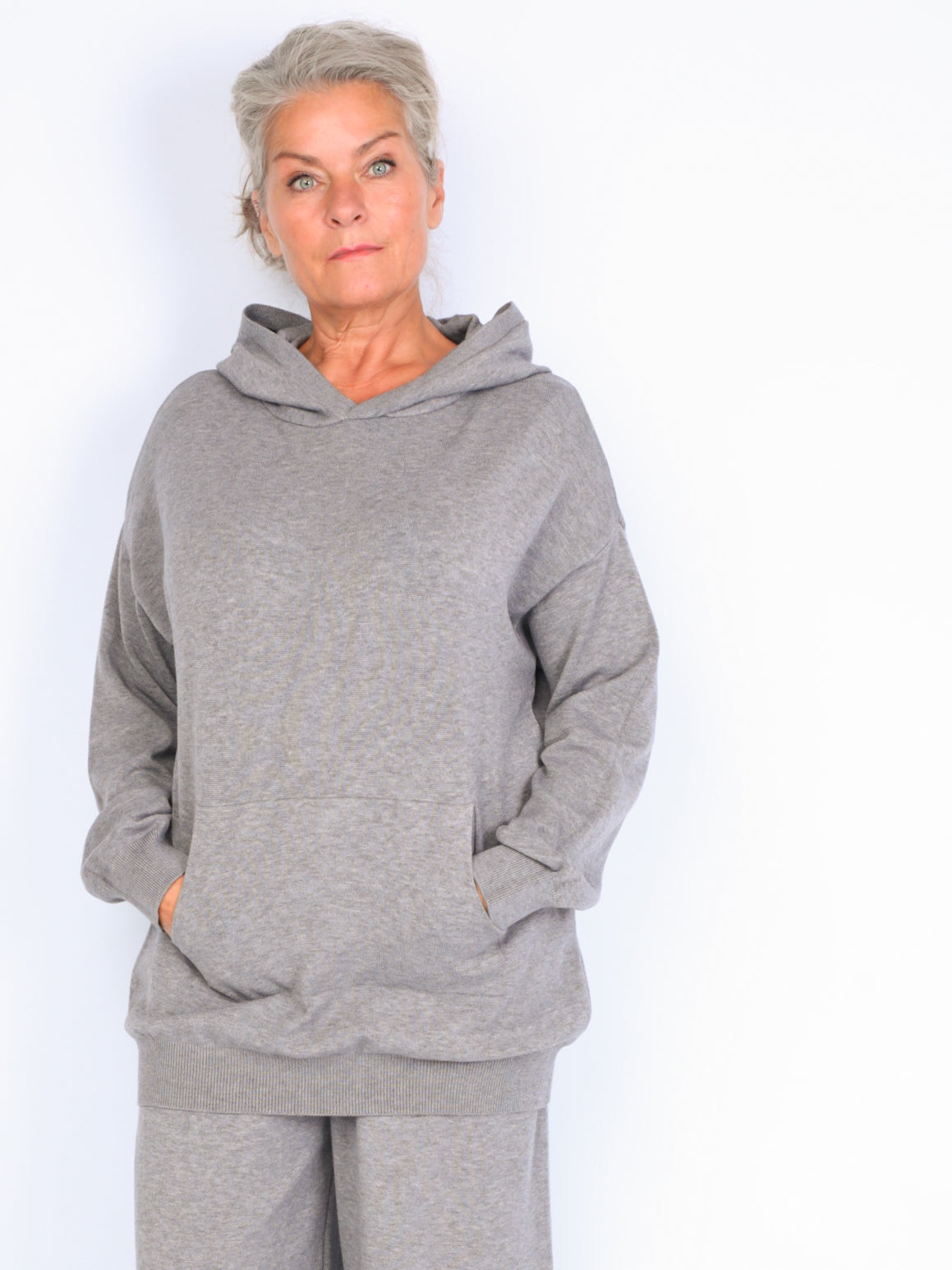 Strik sweatshirt m.hætte