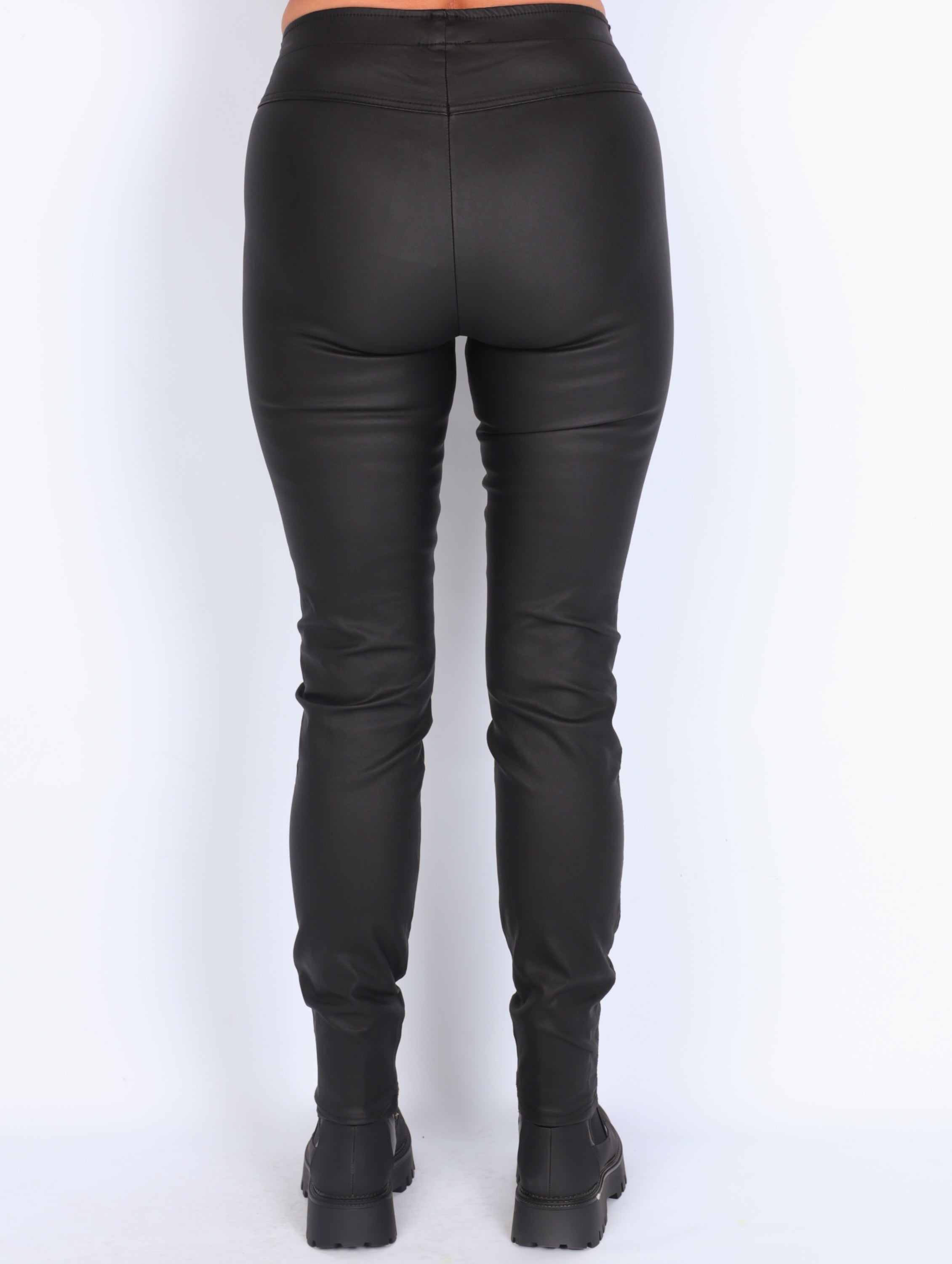 Que coatede leggings