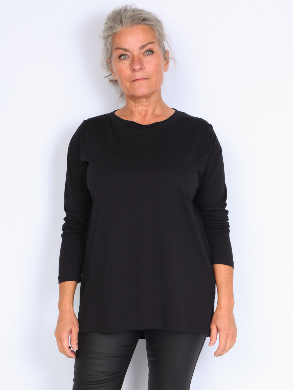 Soyaconcept basic langærmet bluse med rund hals sort